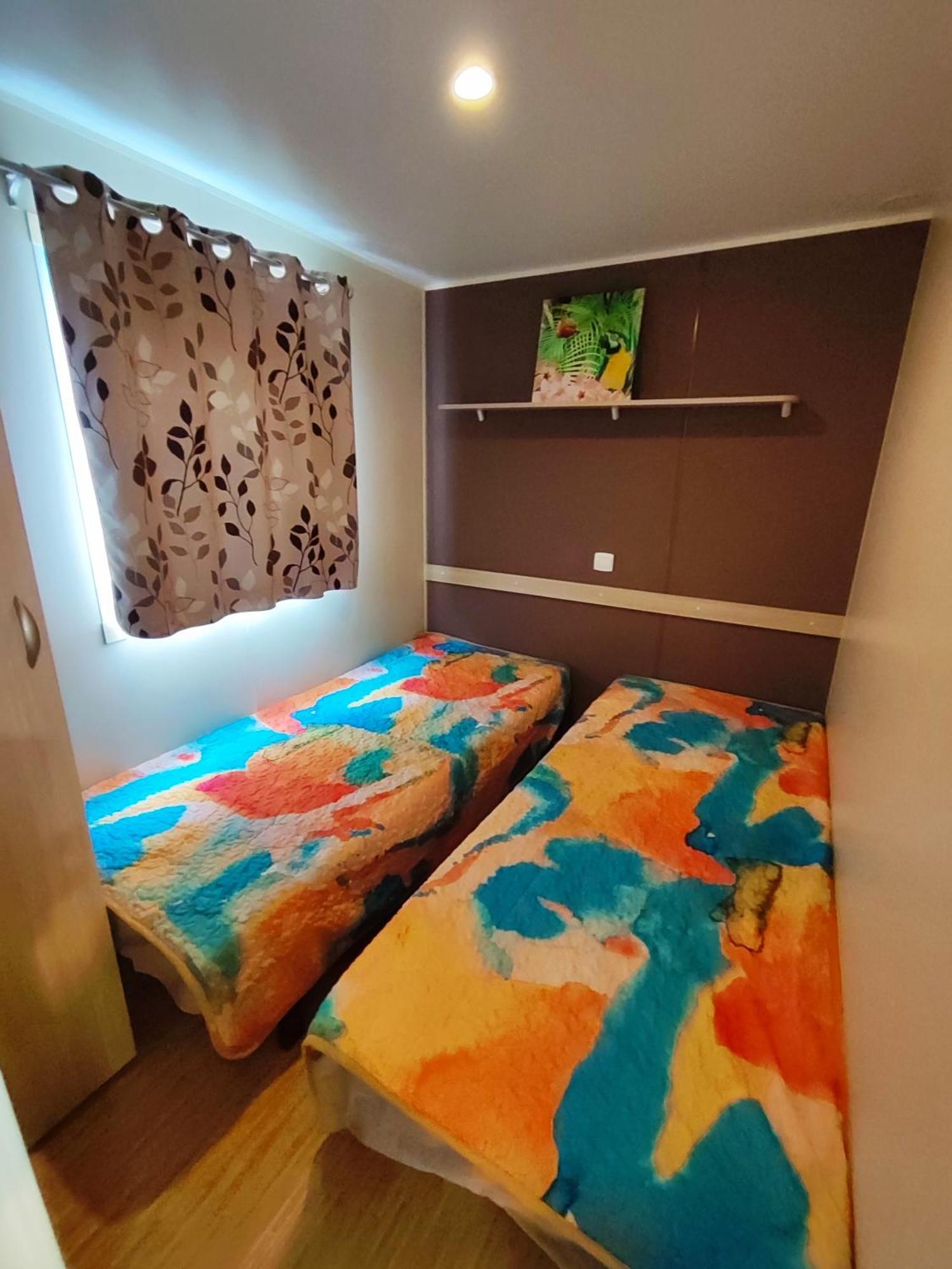 Mobilhome Au Camping Les Salins De La Gardiole Ex Camping Europe 빅-라-가르디올 외부 사진