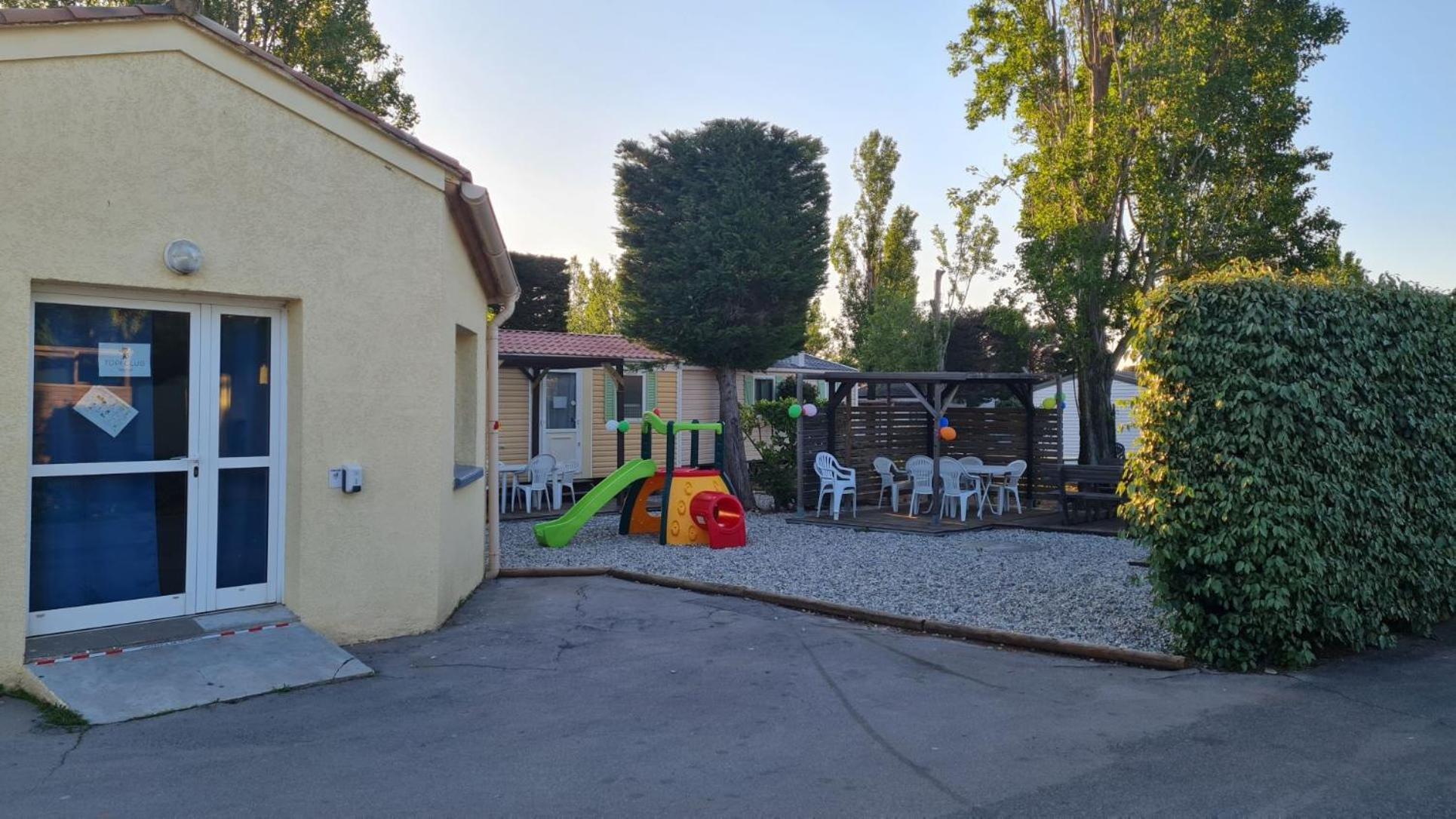Mobilhome Au Camping Les Salins De La Gardiole Ex Camping Europe 빅-라-가르디올 외부 사진