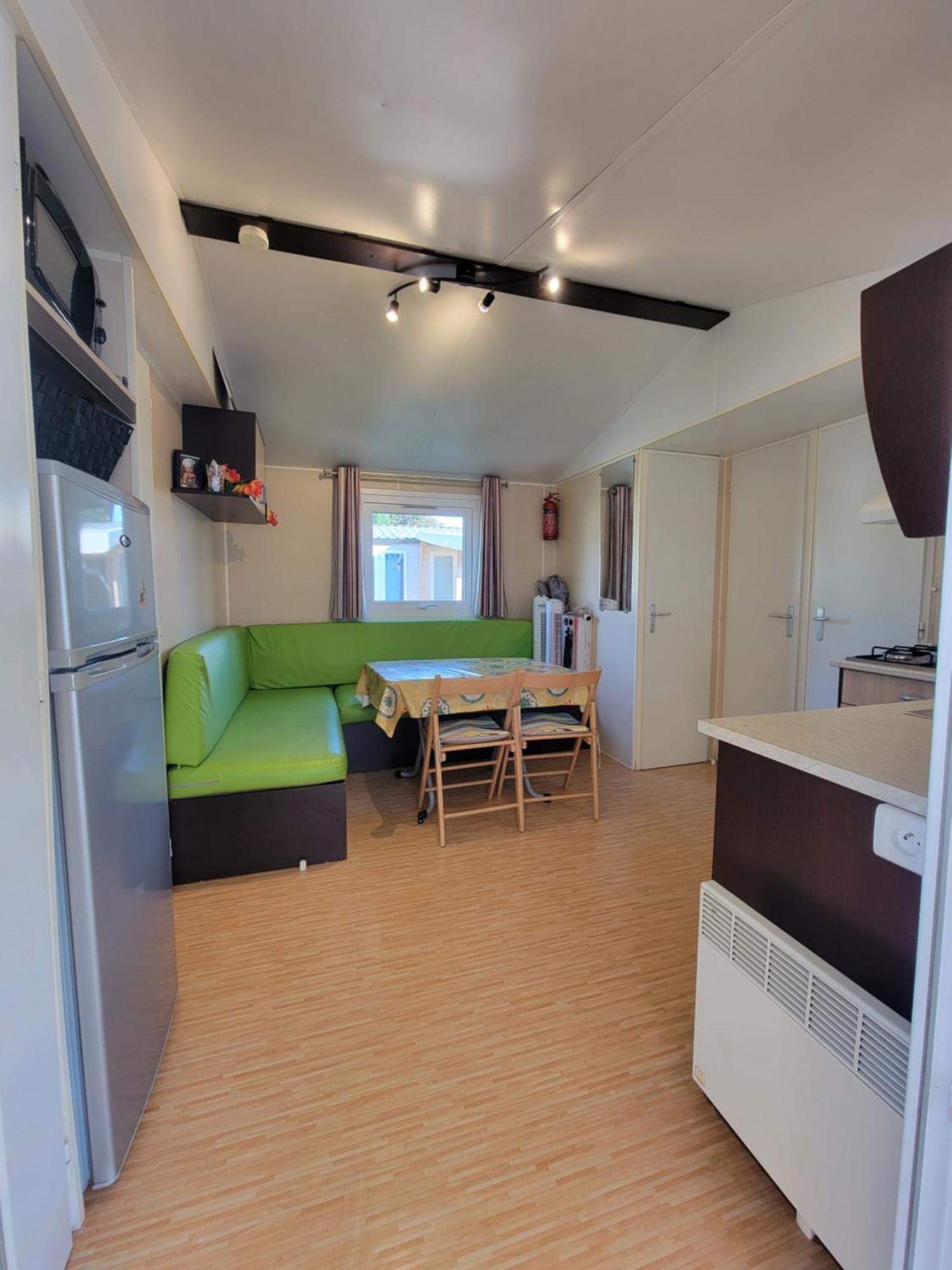 Mobilhome Au Camping Les Salins De La Gardiole Ex Camping Europe 빅-라-가르디올 외부 사진