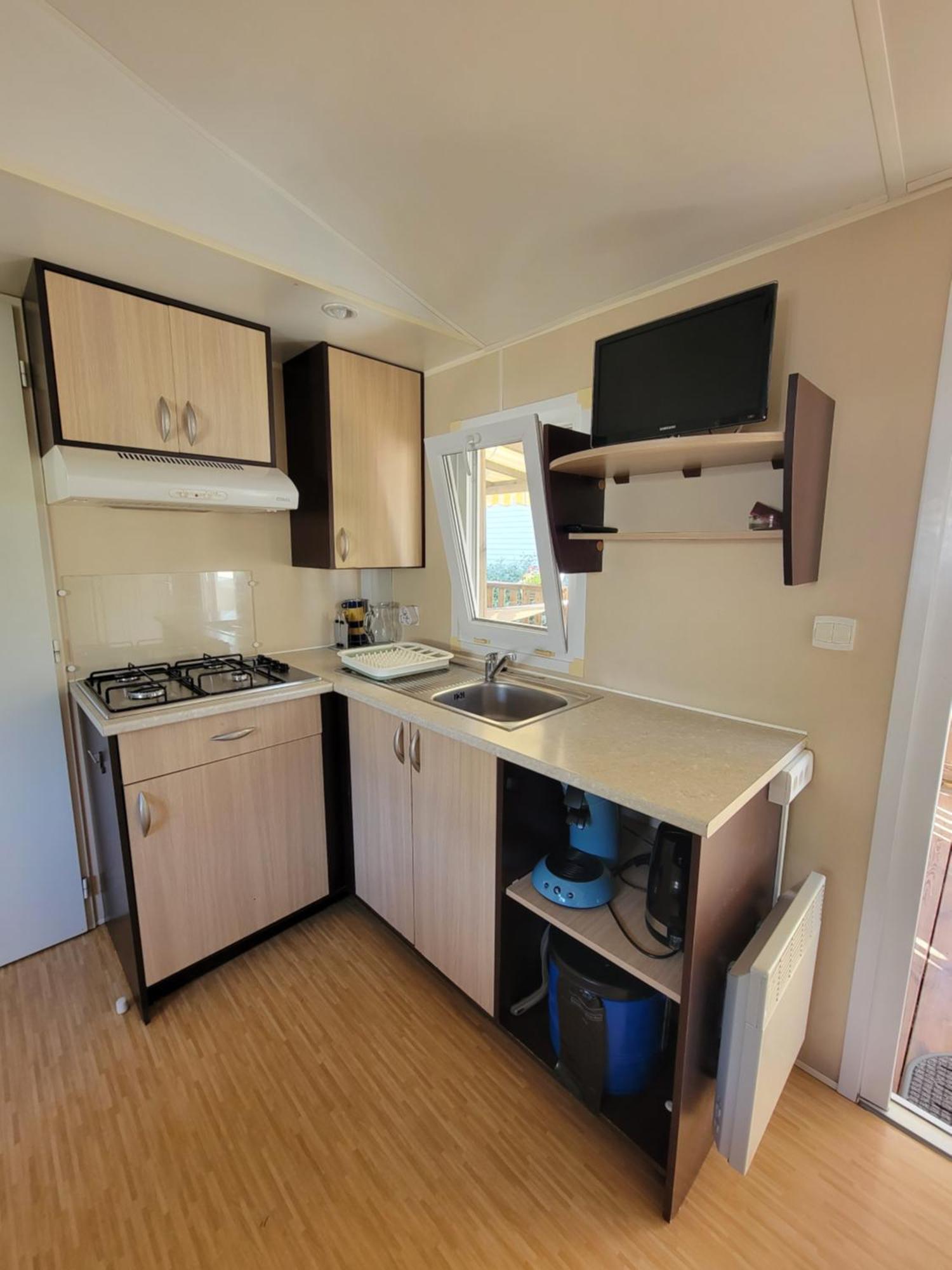 Mobilhome Au Camping Les Salins De La Gardiole Ex Camping Europe 빅-라-가르디올 외부 사진